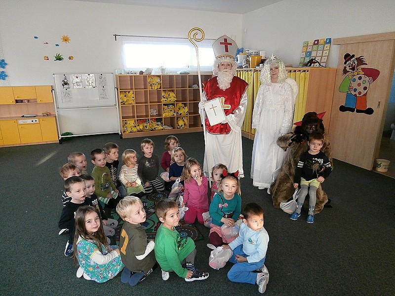 Nadílka Mikuláše, čerta a anděla