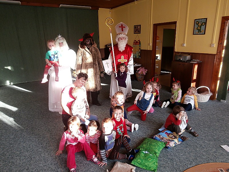 Nadílka Mikuláše, čerta a anděla