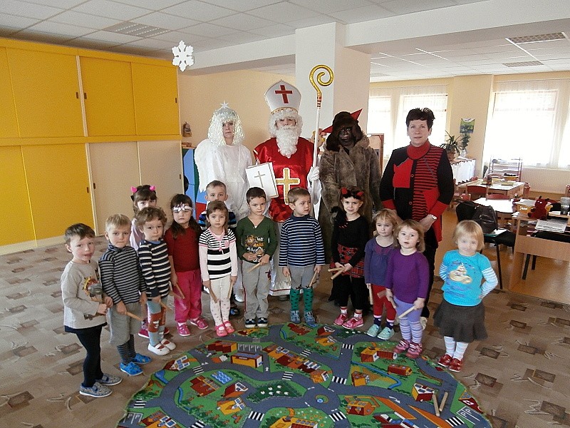 Nadílka Mikuláše, čerta a anděla