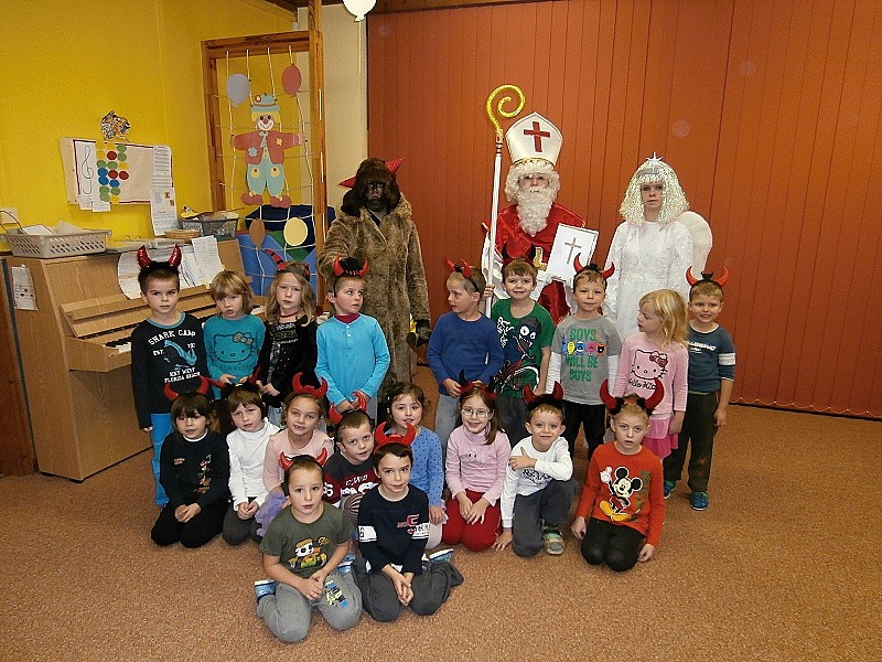 Nadílka Mikuláše, čerta a anděla