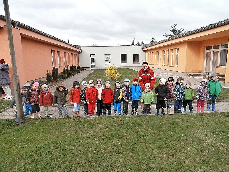 Policejní psovod a pyrotechnik
