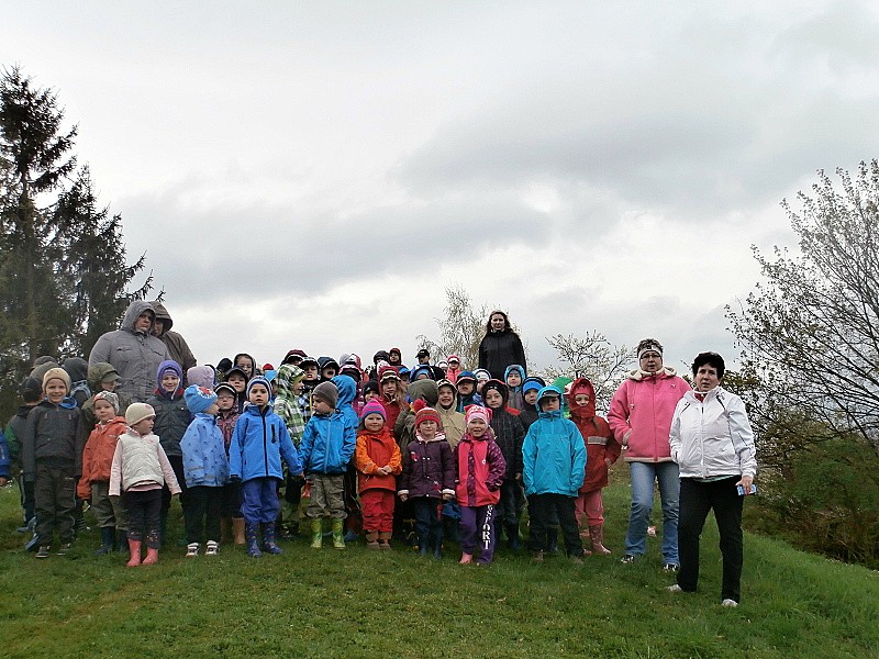 Policejní psovod a pyrotechnik